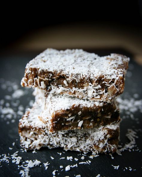 Homemade Raw Bars with Agen Prunes Prune Bars, Chocolate Coconut Slice, Scotcheroos Recipe, Utah Food, Coconut Slice, Great British Chefs, Coconut Bars, Raw Bars, Coconut Cookies