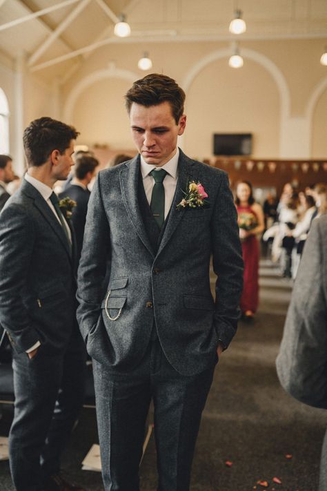 Charcoal Grey Suit Wedding, Charcoal Suit Wedding, Gray Tweed Suit, Wedding Suit Ideas, Grey Wedding Suit, Charcoal Wedding, Beach Wedding Groom, Grey Tweed Suit, Grey Suit Wedding