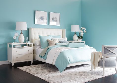 Nice bedroom set, better with grey walls Blue White Bedding, White Bedding Ideas, Ethan Allen Bedroom, Ethan Allen Living Room, Blue White Bedroom, Blue And White Bedding, Bedding Ideas, Ethan Allen, Awesome Bedrooms