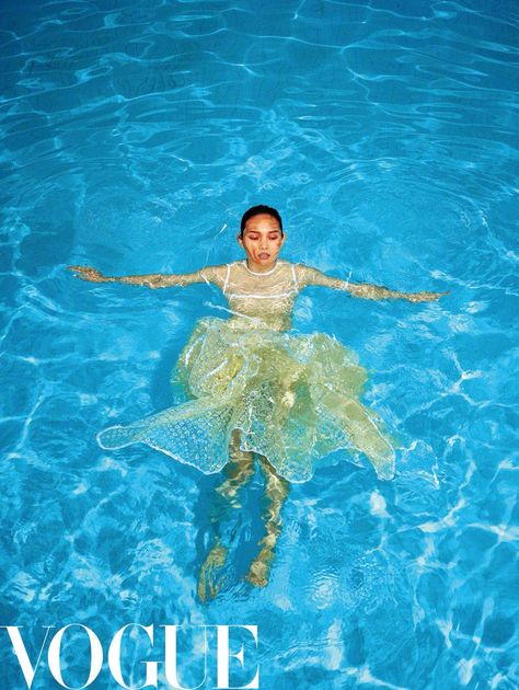 Ling Chen Vogue China Summer Pool Beauty Fashion Editorial Pool Fashion Photography, Pool Fashion Editorial, Water Fashion, Summer Editorial, Pool Photography, Water Shoot, Vogue Editorial, Pool Boy, Pool Fashion