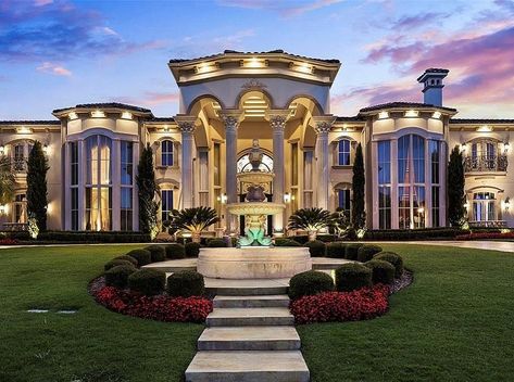 Mega Mansions on Instagram: “Listed for $7,199,000 is this 12,800 square foot Venetian-inspired home sitting high with breathtaking sunset views, 6 Ritz-Carlton like…” Big Mansions, Pelan Rumah, Mansion Exterior, Eksterior Modern, Luxury Houses Mansions, Mansion Designs, Dream Mansion, Mansions For Sale, Mansion Interior