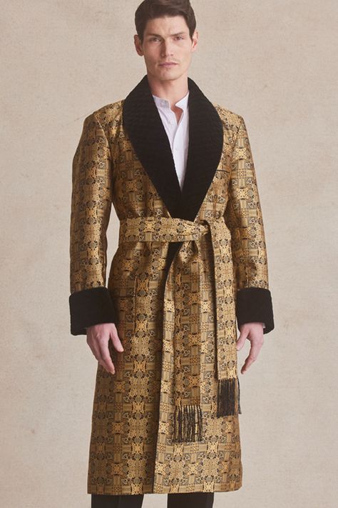 Shop the Rococo Lined Silk Dressing Gown from the New & Lingwood men's nightwear collection. Shop online now. Dress Robes Men, Mens Robes Luxury, Dressing Gown, Mens Silk Pajamas, Mens Dressing Gown, Silk Dressing Gown, Mens Nightwear, Ivy League Style, Mens Loungewear