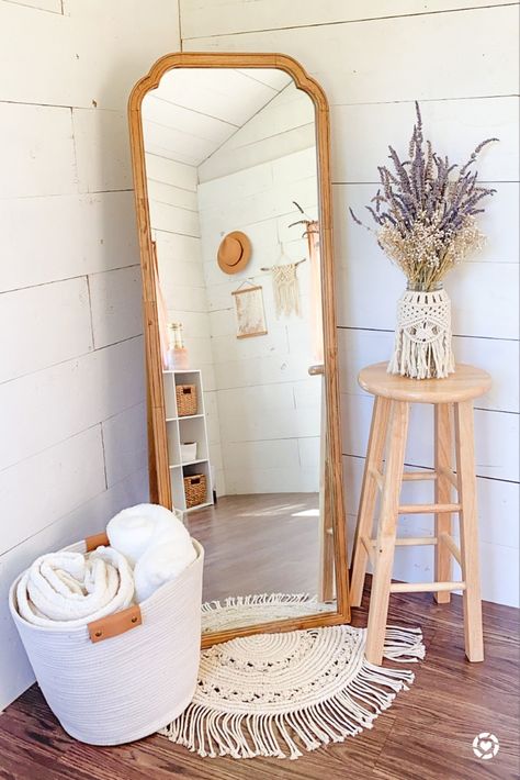 Corner Mirror Ideas Bedrooms, Tall Standing Mirror In Bedroom, Corner Mirror Bedroom Ideas, Mirror With Chair Bedroom, Stand Mirror Living Room, Standing Mirror In Dining Room, Living Room Stand Up Mirror, Standing Mirror Decorating Ideas, Boho Long Mirror