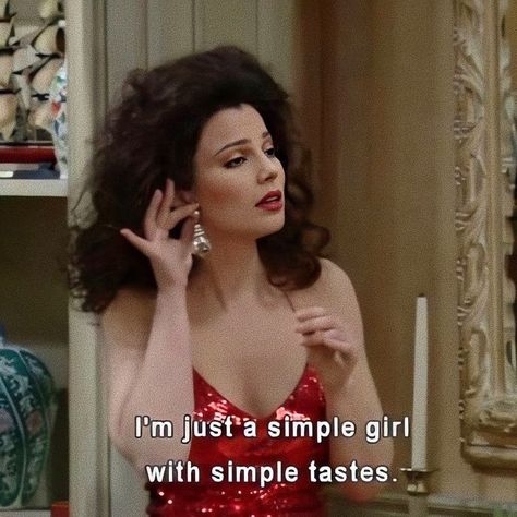 THƎ FASHION MUSƎS on Instagram: “"I'm just a simple girl with simple tastes." - Fran Fine from S2 Episode 3 ❤️❤️ . . . . . . . . . . . . . #franfine #frandescher #thenanny…” Fran Fine Outfits, Fran Fine, 웃긴 사진, Simple Girl, Laura Lee, Just Girl Things, Just Girly Things, Nanny, Pretty Quotes