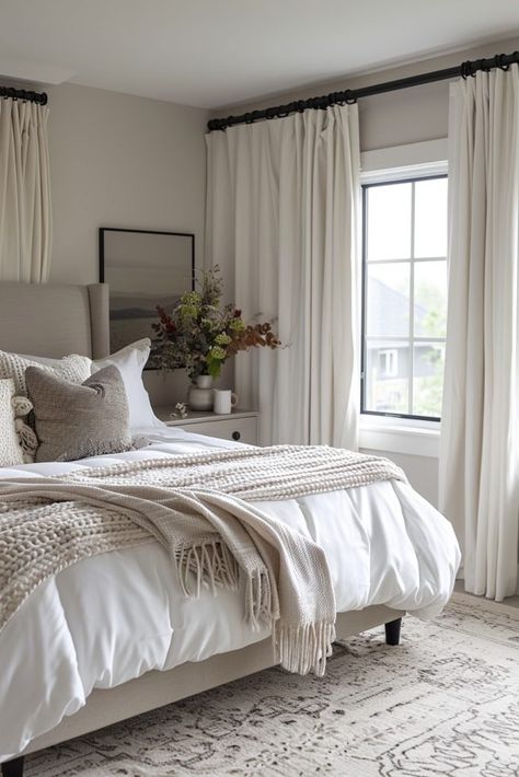 Gray Vintage Bedroom, Guest Bedroom Ideas Sofa Bed, Townhouse Bedroom Ideas, Bedroom Ideas With Curtains, Neutral Gray Bedroom, Southern Style Bedroom, Neutral Master Bedrooms Decor, 2024 Bedroom Trends, Modern Cozy Bedroom Neutral