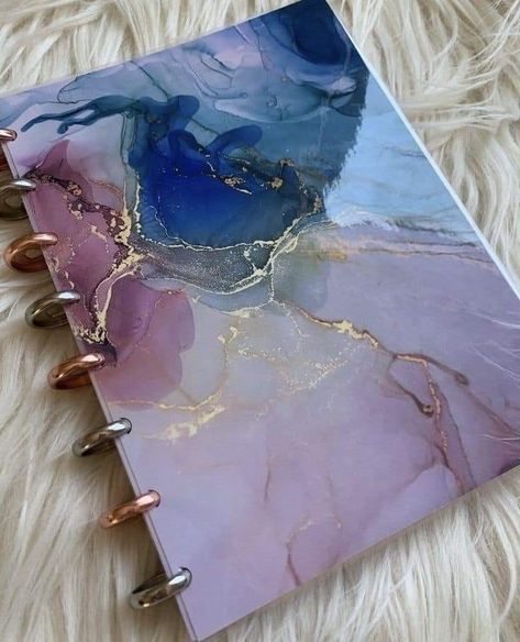 Resin Notebook Ideas, Resin Book Cover, Epoxy Notebook, Resin Diary, Resin Notebook, Diy Resin Gifts, Magic Crafts, Resin Crafts Tutorial, Pop Sockets