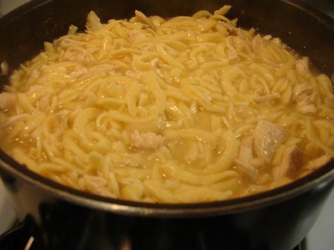 Chicken and Kluski Noodles!!! Need I say more! Kluski Noodles, Bone In Chicken Recipes, Chocolate Eclair Cake, Chicken And Noodles, Eclair Cake, Chocolate Eclair, Recipe Roundup, Vanilla Pudding, Noodle Recipes