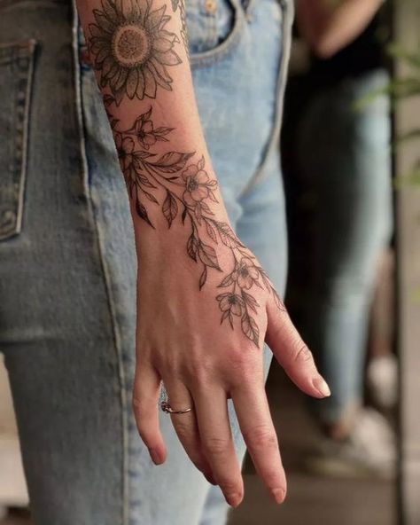 Small Tattoos Arm Sleeve Women, Tattoo For Woman On Arm, Wildflower Hand Tattoo, Foliage Hand Tattoo, Hand To Wrist Tattoos For Women, Hand To Arm Tattoo Women, Arm And Hand Tattoos For Women, Arm To Hand Tattoo, Arm To Hand Tattoos For Women