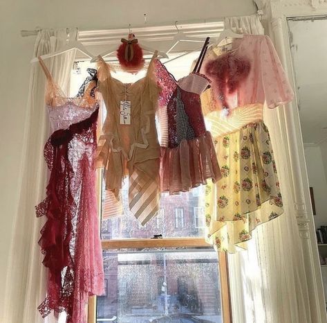 Dreamy Wardrobe Aesthetic, Diy Fashion Aesthetic, Take Out Aesthetic, Girlhood Art, Jeanne Paquin, Types Of Fashion, Coquette Room Decor, Floral Bedding Sets, Coquette Room