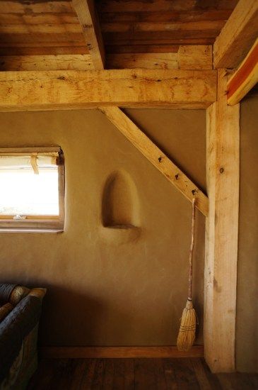 Plastering Walls With Clay Plaster | The Year of Mud Plaster Recipe, Plaster Walls Diy, Plastering Walls, Cob House Interior, Plaster House, Mud Plaster, Cob Building, Earth Bag Homes, Movies Best