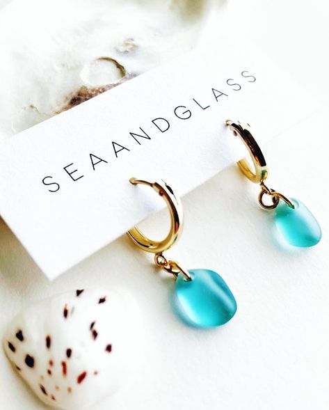 SEA AND GLASS Sea Glass Earrings Diy, Diy Sea Glass Jewelry, Sea Glass Jewellery, Seaglass Earring, Sea Glass Jewelry Earrings, Sea Glass Jewelry Diy, Sea Glass Crafts Jewellery, Sea Glass Card, Seaglass Jewellery