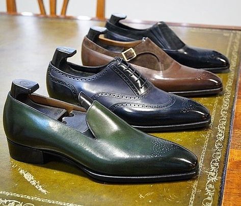 Alligator Shoes, Black Leather Oxfords, Shoe Making, Crocodile Shoes, Gentleman Shoes, Bespoke Shoes, Handmade Leather Shoes, Mens Fashion Classic, Classy Men