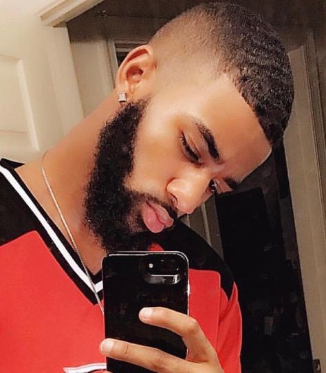 Black Man Haircut Fade, Waves Hairstyle Men, Hair Like Wool, Best Fade Haircuts, Black Hair Cuts, Waves Haircut, Beard Haircut, Black Men Haircuts, The Barber