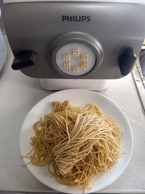 Phillips Pasta Maker Recipes, Philips Pasta Maker Recipes, Phillips Pasta Maker, Noddle Recipes, Philips Pasta Maker, Fresh Pasta Recipes, Pasta Maker Machine, Noodle Pasta, Spagetti Recipe