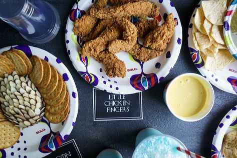 How to Host A "Taste of Thrones" Viewing Party - The Windy City Dinner Fairy House Of The Dragon Snacks, Game Of Thrones Party Food, House Of The Dragon Watch Party, Watch Party Ideas, Medieval Birthday, Iron Islands, Dragon Watch, Cinnamon Schnapps, Spicy Drinks