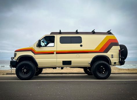 For Sale: A 6.8 Liter V10-Powered Ford E-350 4×4 Sportsmobile Camper 4x4 Van For Sale, Sportsmobile 4x4, Ford Van Conversion, Conversion Vans For Sale, T4 Transporter, 4x4 Van, Ford 4x4, Ford Van, Terrain Vehicle