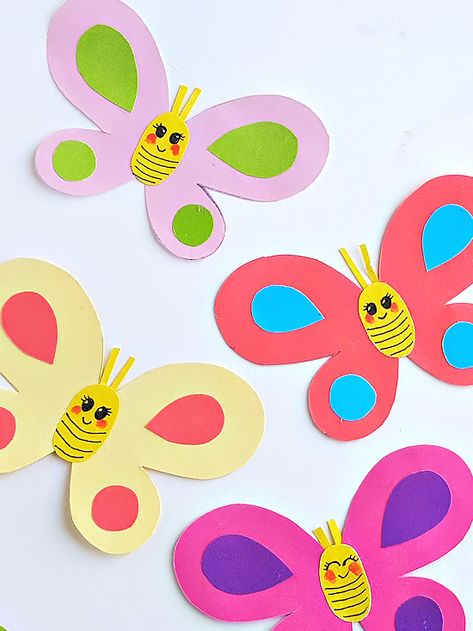 Smiley Butterflies Paper Craft with Butterfly Template Free Printable #crafts #kids #butterflies #spring #printable Butterflies Paper, Craft Activities For Toddlers, Spring Arts And Crafts, Free Printable Crafts, Butterfly Craft, Construction Paper Crafts, Butterfly Template, Spring Crafts For Kids, Wine Bottle Diy Crafts