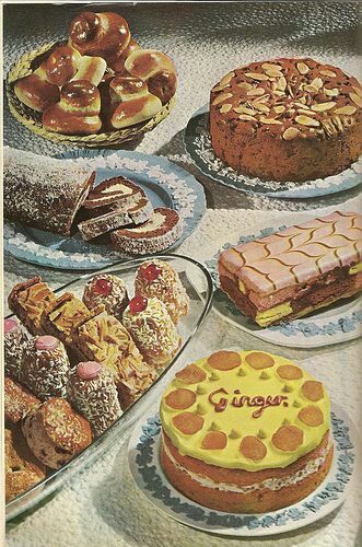 60s Desserts, Vintage Jello, Retro Desserts, Vintage Sweets, Cakes And Desserts, Retro Food, Ginger Cake, Vintage Dessert, Vintage Baking