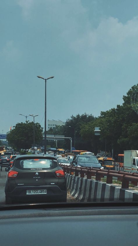 #delhi #aiims #vmmc #traffic #cars Traffic Snap, Bangalore Traffic, Delhi Traffic, Landscape Reference, Bangalore City, Ideas For Instagram Photos, Harley Quinn, Bangalore, Instagram Photos