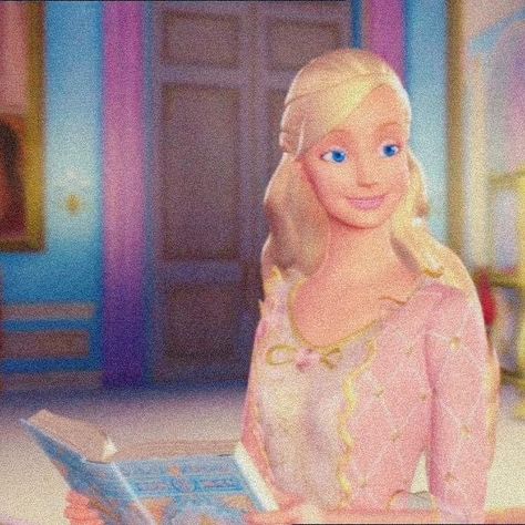 Movie Matching Icons, Real Barbie, 12 Dancing Princesses, Princess And The Pauper, Barbie Cartoon, Barbie Images, Disney Icons, Barbie Gowns, Barbie Movie