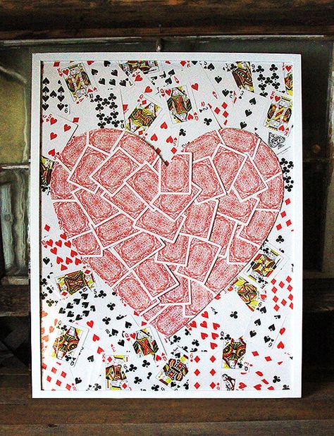 Queen Of Hearts Art, Wonderland Bedroom, Playing Card Crafts, Game Crafts, Diy Playing Cards, A Playing Card, Alice In Wonderland Diy, Playing Cards Art, Play Cards