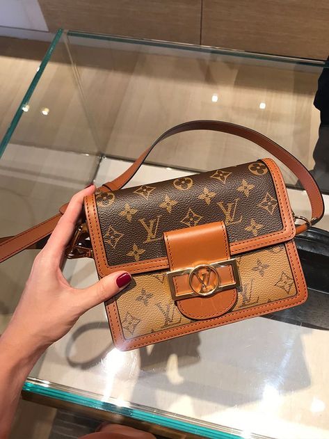 Tas Lv, Louis Vuitton Taschen, Fall Handbags, Popular Handbags, Lv Bags, Luxury Purses, Classic Bags, Louis Vuitton Shoes, Vuitton Bag