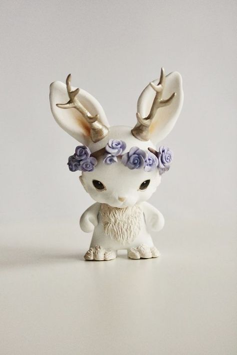 Mijbil Creatures: The Spring Jackalope. Made from polymer clay.: Shiny Eyes, Thorin Oakenshield, Polymer Clay Figures, Tanah Liat, Polymer Clay Animals, Toy Art, Cute Polymer Clay, Clay Animals, Cute Clay