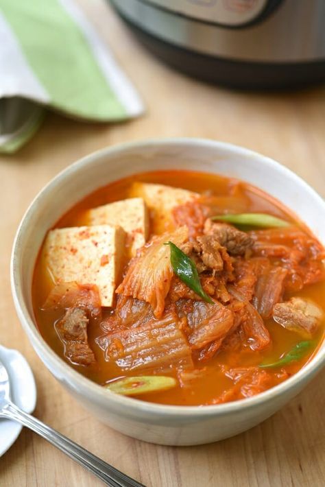 Kimchee Soup, Korean Comfort Food, Vegan Kimchi Recipe, Jjigae Recipe, Korean Bapsang, Shrimp Stock, Kimchi Jjigae, Kimchi Stew, Vegan Kimchi