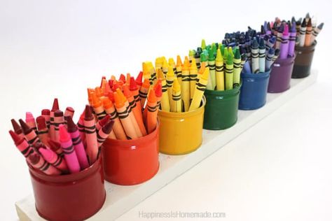 Rainbow Organization, Color Organization, Crayon Organizer, Crayon Storage, Clever Organization, Crayon Organization, Rainbow Crayon, Recycled Crayons, Diy Crayons