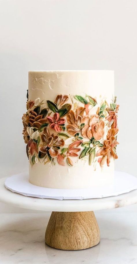 Mar 20, 2021 - 8. Early fall floral abstraction Simplicity is key. This creamy white cake added pretty early fall floral around the cake. This pretty cake by lila.cakeshop  Explore more beautiful cake inspiration : lila.cakeshop  | See more wedding cake featured on fabmood‘s instagram page. Wedding Cake Designs, Mini Torte, Fall Cakes, Pretty Birthday Cakes, Painted Cakes, Wedding Cake Inspiration, Floral Cake, Early Fall, Pretty Cakes