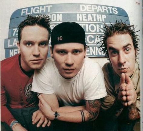 Blink 182 Funny, Band Tumblr, Blink 182 Tom Delonge, Blink 182 Tom, College Poster, Tom Delonge, Musical Band, Blink 182, Pop Punk