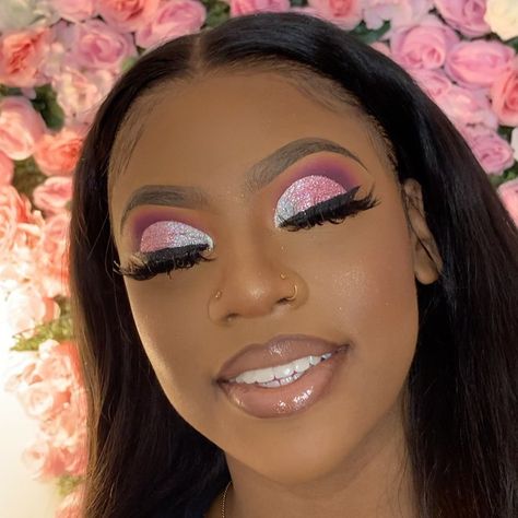 Pink And Silver Eye Makeup, Silver And Pink Makeup, Pink Silver Makeup, Pink And Silver Eyeshadow, Pink And Silver Makeup, Sliver Makeup, Silver Glitter Makeup, Pink Cut Crease, Silver Glitter Eye Makeup