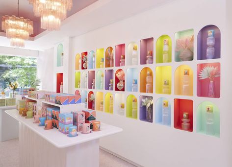 After successfully launching as a direct-to-consumer and digitally native brand in 2017, Otherland has finally bowed a brick-and-mortar in the heart of Soho. Print Shop Ideas, Sasha Bikoff, Kids Party Venues, Native Brand, Candles Photography, Store Interiors, Perfume Store, Candle Store, Stand Design