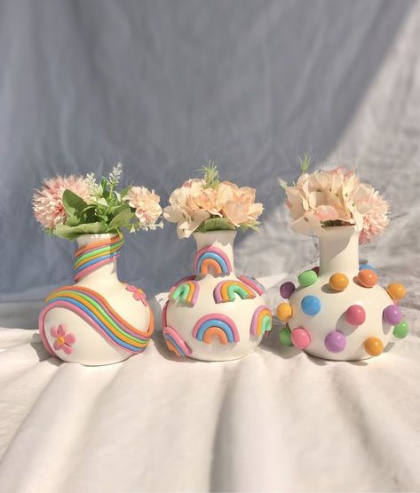 Clay Vase Ideas, Ceramics Vases, Clay Vases, Tanah Liat, Clay Diy Projects, Keramik Design, Vase Ceramic, Clay Vase, Ceramics Pottery Art