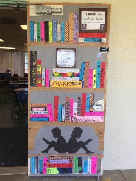 Classroom Door Decorations That Promote Reading Ela Door Decorations Middle School, Reading Week Door Decorations Ideas, Reading Classroom Door Ideas, Literacy Door Decorating Ideas, Classroom Door Decorating, Literacy Week, Teacher Door Decorations, Classroom Door Displays, Class Door