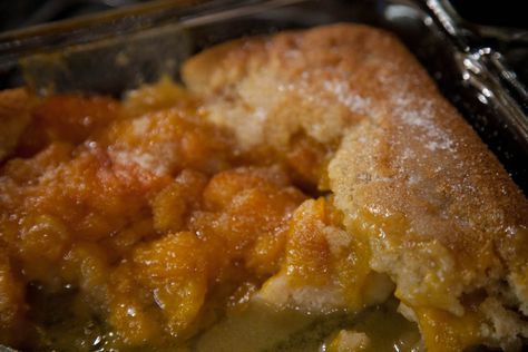 Poor Mans Recipes, Apple Cobbler Easy, Easy Cobbler, Perfect Flaky Pie Crust, Fruit Cobbler Recipe, Pear Cobbler, Cobbler Crust, Apple Cobbler Recipe, Cobbler Easy