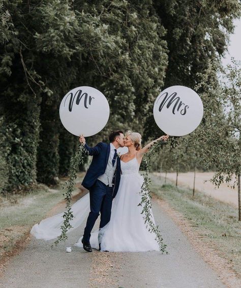 K I S S . Congratulations to the lovely Mel and Mark who had the most beautiful wedding at @crippsbarn. Love this shot of them after their candlelit ceremony. . Planning your wedding for 2019/ 2020? I’d love to hear all about your day. Drop me a message to hear about my new packages 🙋‍♀️ . . .  #mindycoephotography #naturalwedding #organicwedding #mountainwedding #bohobride #love #weddingphotography #woodlandwedding #adventurewedding #ecoweddings #festivalwedding #destinationwedding #ownyourwed Balloons Wedding, Photo Balloons, Couple Engagement Pictures, Mr Und Mrs, Vintage Wedding Photos, Wedding Photo Props, Organic Wedding, Wedding Props, Vintage Wedding Decorations