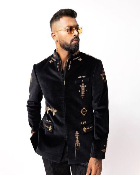 Indo Western Outfits For Men, Traditional Indian Mens Clothing, Best Wedding Suits For Men, Indian Wedding Suits Men, Suit For Men Wedding, Jodhpuri Suits For Men, Indian Wedding Clothes For Men, Best Wedding Suits, Best Suits For Men