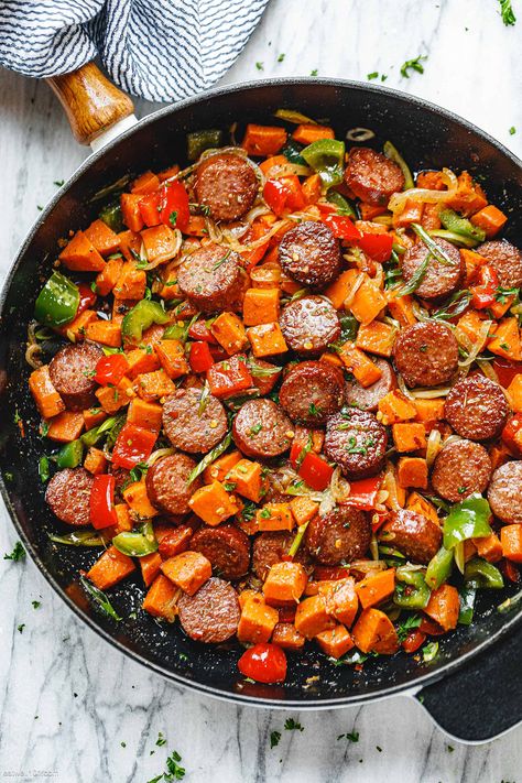 Smoked Sausage and Sweet Potato Recipe - #sausage #sweet-potato #recipe #eatwell101 - This smoked sausage and sweet potato stir-fry is a perfect weeknight dinner idea! - #recipe by #eatwell101® Sausage And Sweet Potato, Sweet Potato Dinner, Sweet Potato Recipes Healthy, Smoked Sausage Recipes, Sweet Potato Skillet, Recipe Potato, Sweet Potato Recipe, Potato Dinner, Healthy Potato Recipes