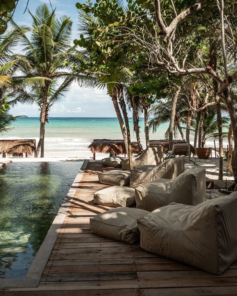 Hidden amidst the swaying palms on the shores of #Tulum Beach lies XELA, a serene haven of laid-back luxury featuring 12 spacious en-suite rooms poised at the threshold of the wild and authentic. A secluded retreat that echoes the essence of a private coastal villa, XELA emanates an atmosphere of effortless tranquility and exclusivity. 📍 Xenia Tulum Hotel 📸: @xelatulum #innspiringtravels #socialtravelblog Dreaming of visiting the Riviera Maya? Check out our website for beautiful places ... Tulum Luxury Villa, Beach Website Design, Tulum Retreat, Tulum Honeymoon, Coastal Hotel, Beach Hotel Room, Tulum Mexico Beach, Tulum Resorts, Tulum Vacation