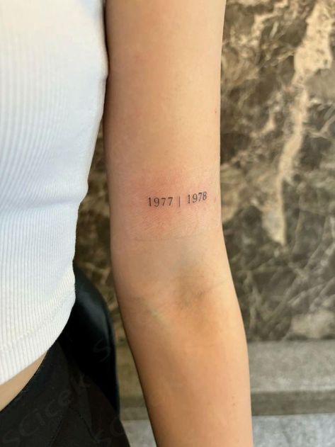 #tattoo #tattooidea #date #aesthetic Tattoos Inner Arm, Tattoo Date, Attractive Tattoos, Meaningful Symbol Tattoos, Hand Skeleton, Inspo Tattoo, Date Aesthetic, Skeleton Tattoo, Date Tattoos