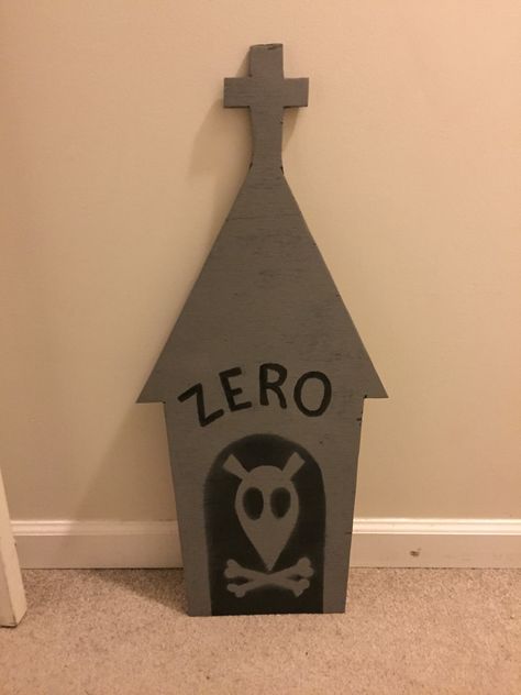 Zero Tombstone Diy, Zero Dog House Diy, Styrofoam Halloween Decorations, Diy Nightmare Before Christmas Decor Outdoor, Nightmare Before Christmas Tombstones, Zero House Nightmare Before Christmas, Zeros Dog House, Nightmare Before Christmas Float, Nightmare Before Christmas Diy Decor