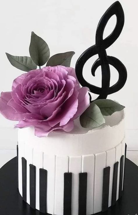 Piano Cakes Birthday, Piano Themed Cake, Music Cakes Birthday, Piano Cake Birthday, Piano Cake Ideas, Birthday Cake Music Theme, Musical Birthday Cake, Music Themed Birthday Party, Music Cake Ideas