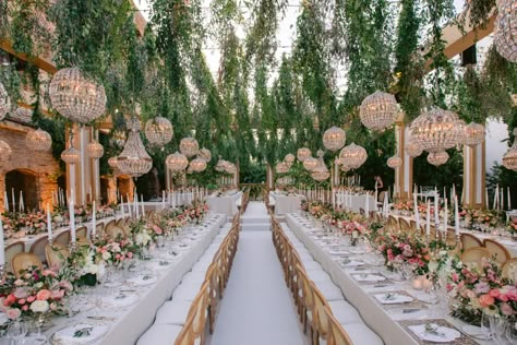 Destination Wedding Idea At Esma Sultan in Istanbul Turkey Weddings In Turkey, Esma Sultan Wedding, Destination Wedding Turkey, Turkey Destination Wedding, Turkey Wedding Venues, Istanbul Wedding Venues, Intimate Luxury Wedding, Outdoor Reception Ideas, Wedding Turkey