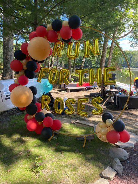 Derby Balloon Arch, Kentucky Derby Balloon Arch, Derby Gala, Kentucky Derby Party Decorations, 40th Birthday Balloons, Derby Party Decorations, Ky Derby, Spring Formal, Run For The Roses