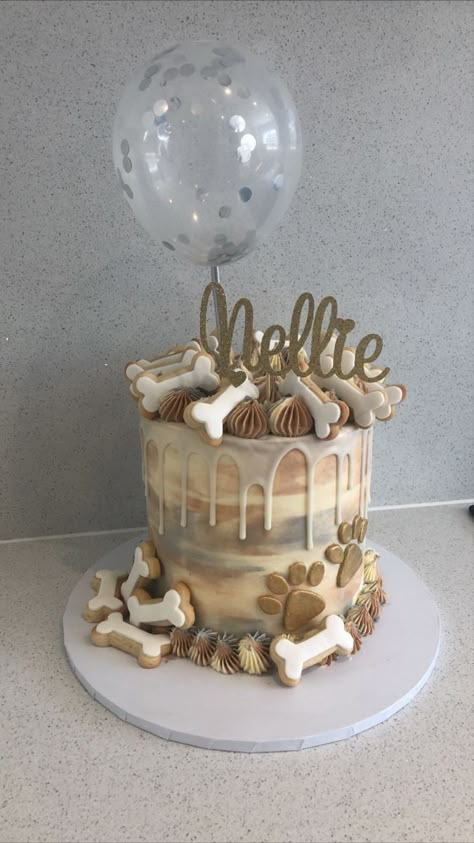 Simple Dog Theme Cake, Dog Shower Party, Cakes Dog Theme, Dog 1st Birthday Cake, Dog Cake Ideas Doggie Birthday, Pet Theme Cake, Dog Birthday Cake Design Ideas, Lets Pawty Cake, Dog Birthday Theme Cake