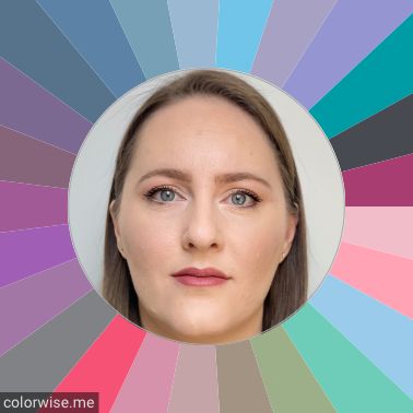 Color-analyze yourself like a PRO Bhg Colorscapes, Season Palette, Redness On Face, Pepper Hair, Soft Summer Colors, Salt And Pepper Hair, Stunning Hairstyles, Summer Soft, Seasonal Color Analysis