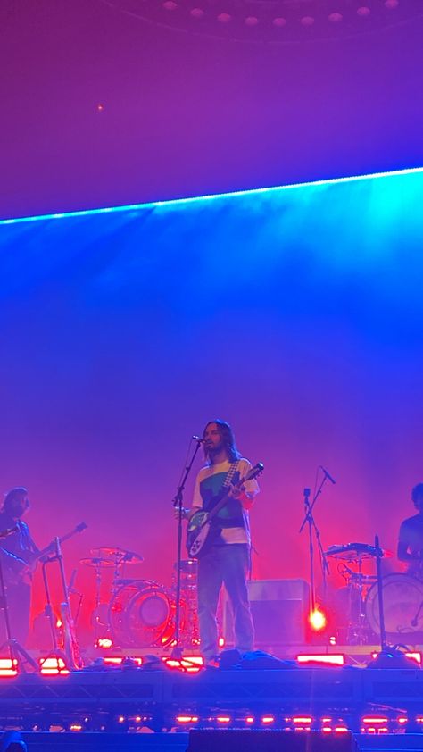 Tame Impala Wallpaper, Tame Impala Aesthetic, Tame Impala Concert, Kevin Parker, Birthday Balloons Pictures, Tame Impala, Dream Concert, She Wolf, Concert Aesthetic