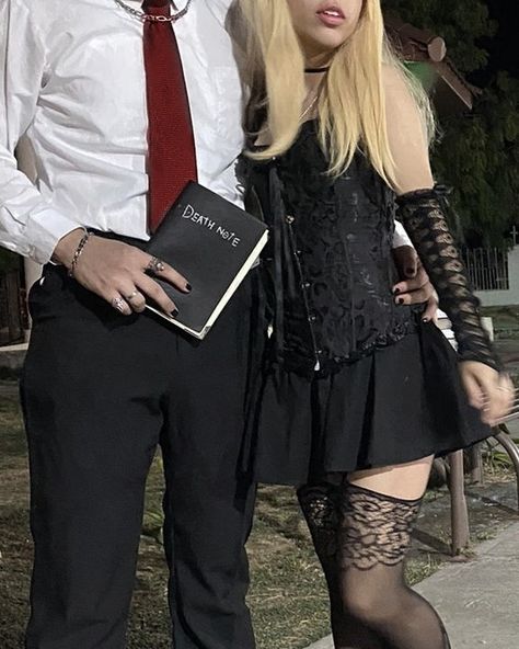 Goth Cosplay, Cute Couples Costumes, Cosplay Couple, Couples Cosplay, Couple Cosplay, Matching Halloween Costumes, Pretty Halloween Costumes, Hot Halloween Outfits, Couples Halloween Outfits