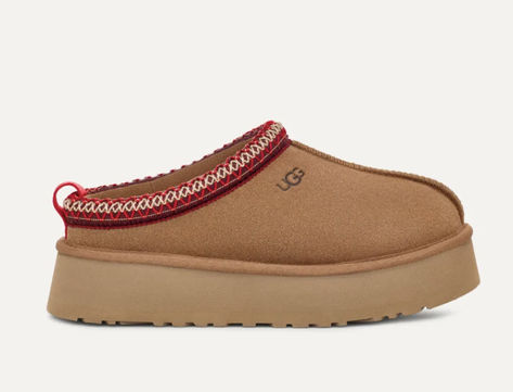 The UGG Tasman Slipper is a perfect blend of comfort and durability, making it a must-have for fall and winter. Featuring a soft suede upper, luxurious sheepskin lining, and an EVA outsole, these slippers are designed for both indoor lounging and outdoor errands. The Tasman braid embroidery adds a stylish touch to this cozy footwear. Whether you're relaxing at home or stepping out, the UGG Tasman keeps your feet warm and comfortable.